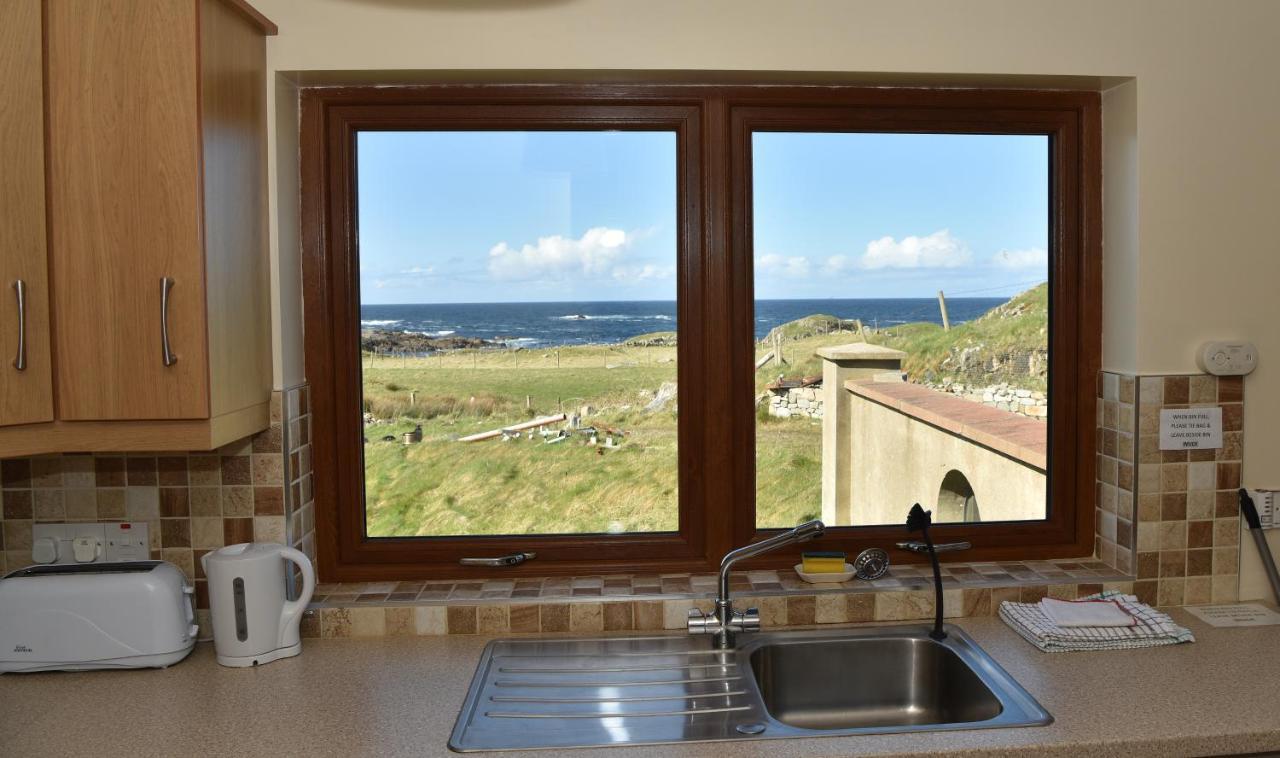 Sea View Apartment Downings Buitenkant foto